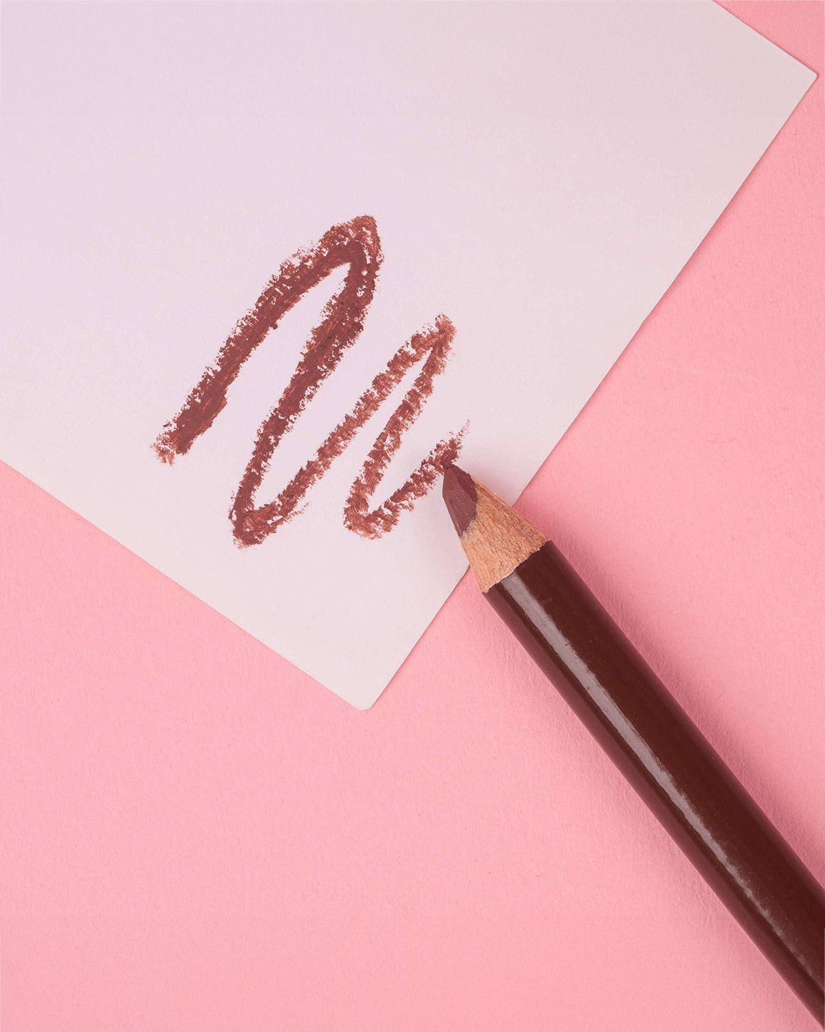 Lip pencil No.3 "Dark brown"